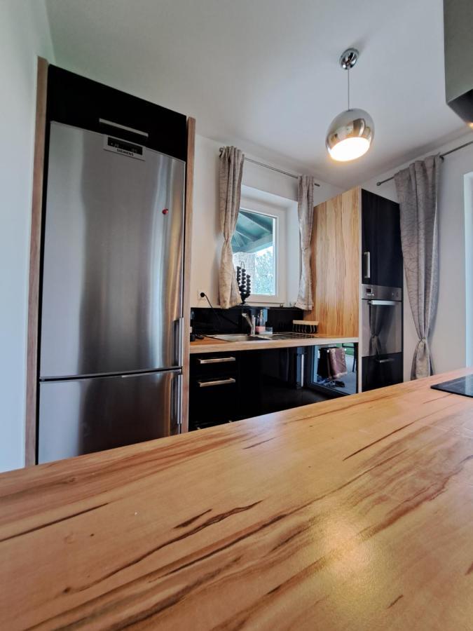 Sotlar With Pool Apartman *